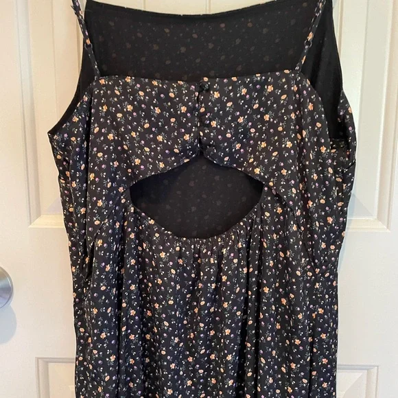 American Eagle Floral Midi Dress - Picture 3 of 4